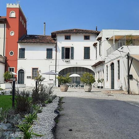 Country Esmera Desenzano del Garda Exteriér fotografie
