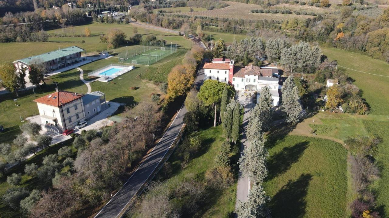 Country Esmera Desenzano del Garda Exteriér fotografie